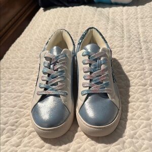 Metallic Blue Sneakers with Multicolor Laces